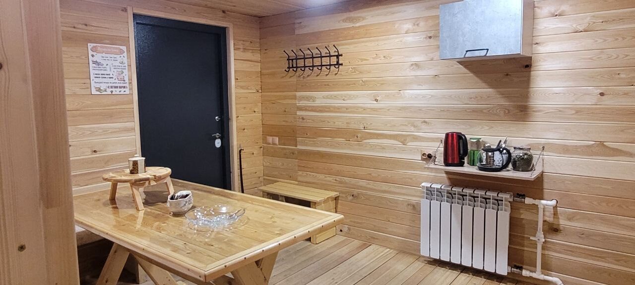 Banya — Lounge, view from the steam room